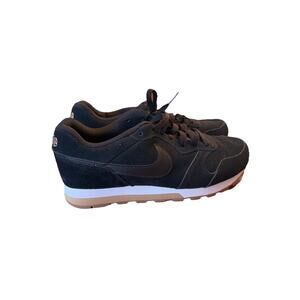 Nike MD Runner 2 SE Black Gum AQ9121-001 Womens 9 Suede Running Shoes EUC